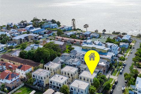 1/16-18 Georgina St, Woody Point, QLD 4019