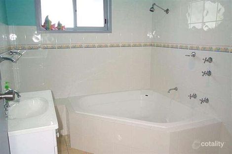 Property photo of 2/66 Belbourie Crescent Boomerang Beach NSW 2428