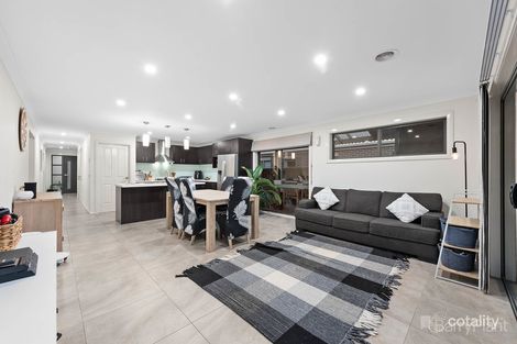 Property photo of 17 Denton Drive Officer VIC 3809