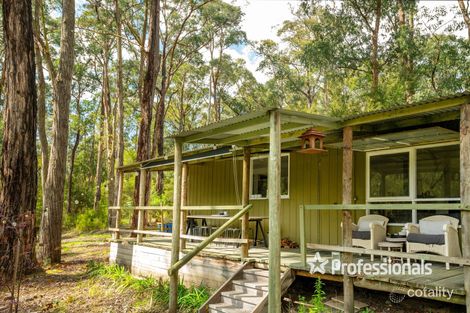 27 Lyrebird Ave, East Warburton, VIC 3799