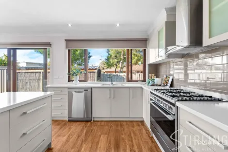 Property photo of 3 Seagull Close Blind Bight VIC 3980