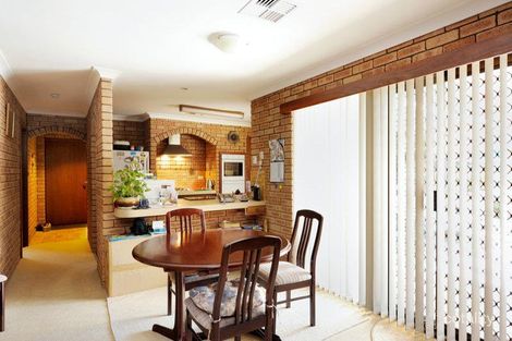 Property photo of 23 Silky Oak Lane Willetton WA 6155