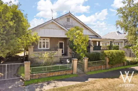Property photo of 67 Seymour Street Bathurst NSW 2795