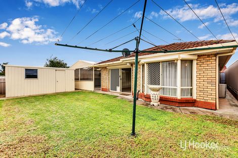 17 Cranmore Ave, Craigmore, SA 5114