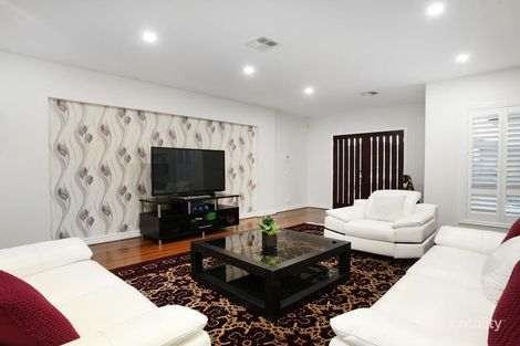 Property photo of 23 Caro Way Plumpton VIC 3335