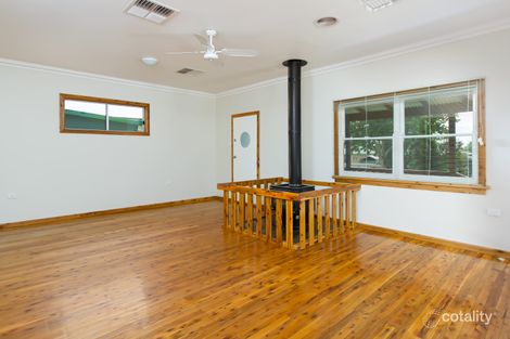 Property photo of 100 Grove Street Kooringal NSW 2650