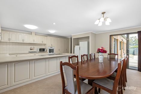 Property photo of 14 Rowan Parade Wendouree VIC 3355