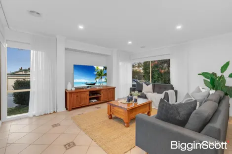 Property photo of 14 Kensington Avenue Frankston South VIC 3199