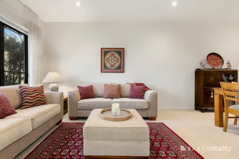 Property photo of 60 Hall Mark Road Mordialloc VIC 3195