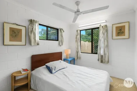 Property photo of 18 Bindon Street Flying Fish Point QLD 4860