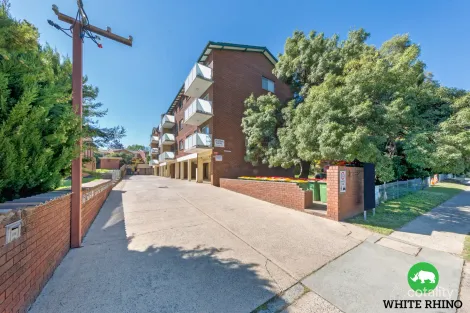 2/30 Trinculo Pl, Queanbeyan East, NSW 2620