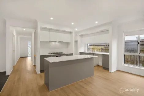 Property photo of 11 Robe Drive Mount Duneed VIC 3217