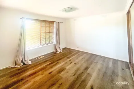 Property photo of 7 Peppercorn Parade Epping VIC 3076