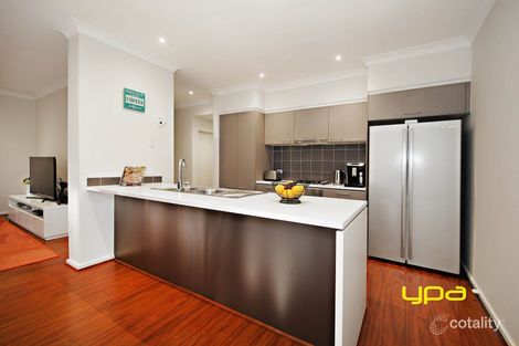 Property photo of 26 Eloura Circuit Taylors Hill VIC 3037