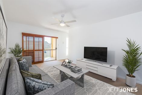 Property photo of 2/21 Embie Street Holland Park West QLD 4121