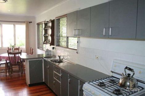 Property photo of 176 Englefield Road Oxley QLD 4075