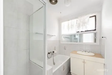 Property photo of 9 Clitheroe Drive Wyndham Vale VIC 3024