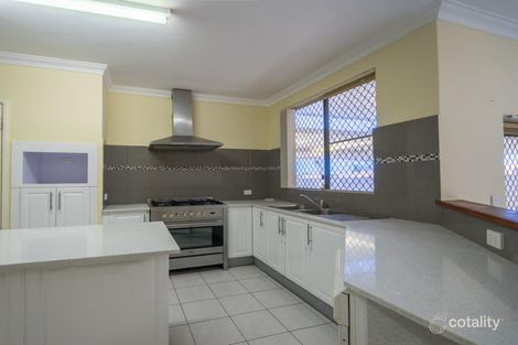 Property photo of 8 Dawson Close Noranda WA 6062