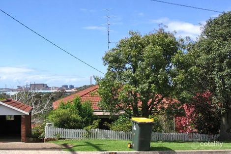 Property photo of 25 Ocean Street Mount Saint Thomas NSW 2500