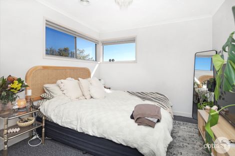 Property photo of 36 Amana Drive Alfredton VIC 3350