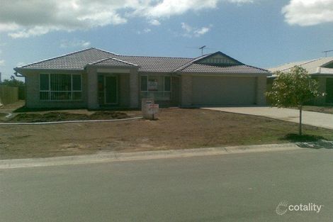 Property photo of 34 Sandheath Place Ningi QLD 4511