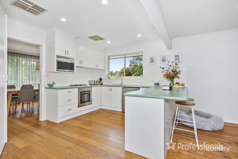 Property photo of 70 Dryden Concourse Mooroolbark VIC 3138