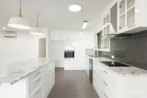 Property photo of 28A Jellicoe Street Mount Lofty QLD 4350