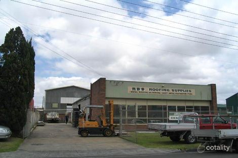 4 O'Neil St, Unanderra, NSW 2526