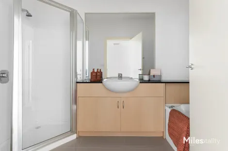 Property photo of 18C Ashby Grove Eaglemont VIC 3084