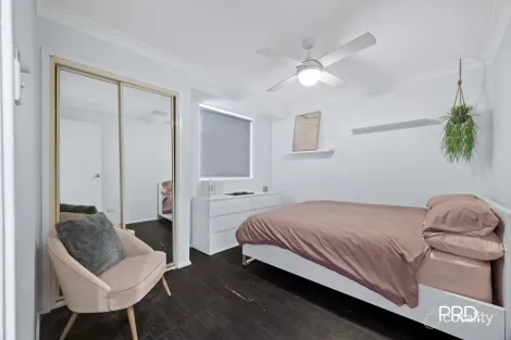 Property photo of 3 Thoar Place Claremont Meadows NSW 2747