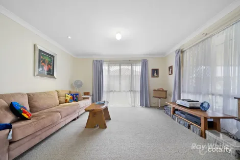 Property photo of 10 Kiewa Place Kuraby QLD 4112