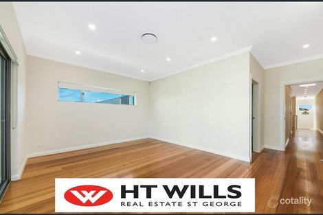 Property photo of 44 Mavis Avenue Peakhurst NSW 2210