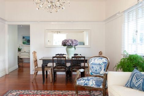 Property photo of 27 Raff Avenue Holland Park QLD 4121
