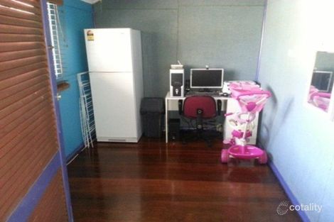 Property photo of 9 Holmes Place Hilton WA 6163