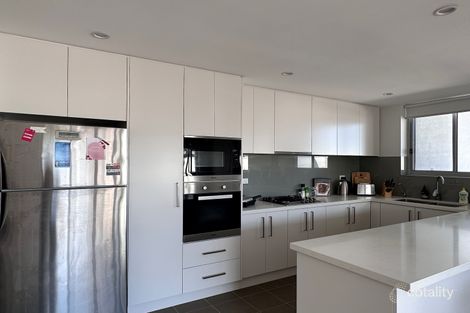 Property photo of 17/5-7 Thornleigh Street Thornleigh NSW 2120
