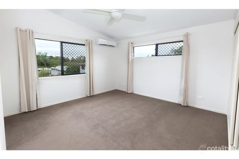 Property photo of 1/287 Kitchener Road Stafford Heights QLD 4053