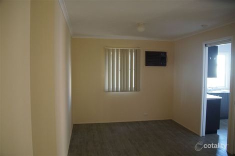 Property photo of 8 Green Lane Bradbury NSW 2560
