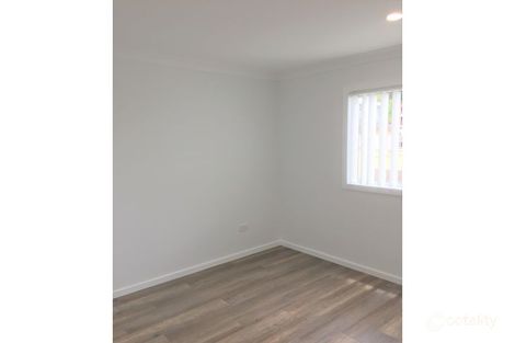 Property photo of 21 Albatross Road Berkeley Vale NSW 2261