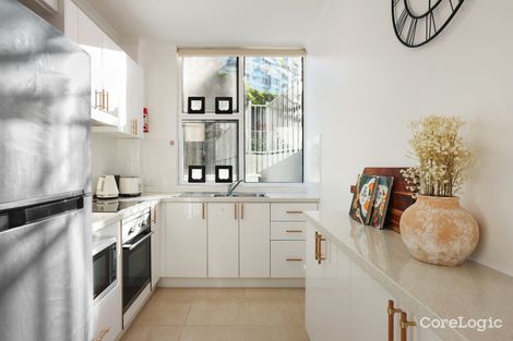 Property photo of 1/4 Clifford Street Surfers Paradise QLD 4217