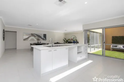 Property photo of 15 Monarch Way Wattle Grove WA 6107