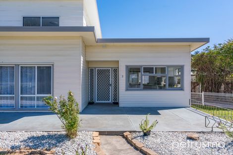 2 Nelumie St, Lindisfarne, TAS 7015