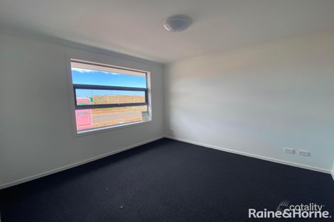 Property photo of 7 Aragon Court Munno Para West SA 5115
