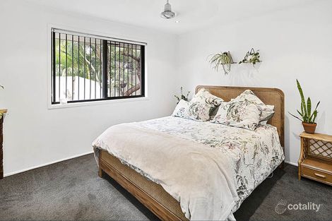 Property photo of 1/196 Whiting Street Labrador QLD 4215