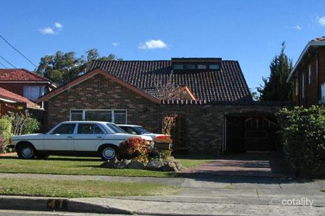 Property photo of 41 Gnarbo Avenue Carss Park NSW 2221