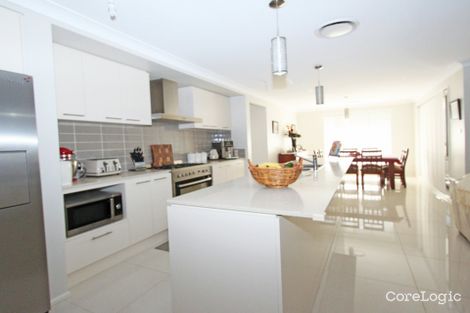 Property photo of 33 Townsend Crescent Ropes Crossing NSW 2760