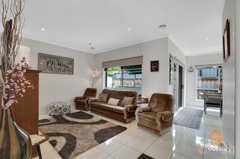 Property photo of 1/33 Springleaf Road Tarneit VIC 3029