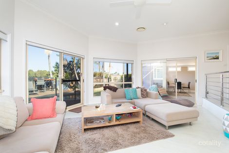 Property photo of 4 Decora Crescent Warabrook NSW 2304