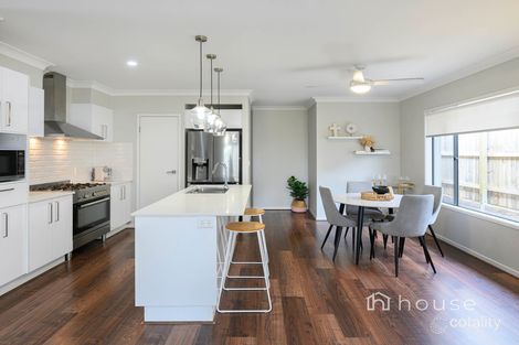 Property photo of 28 Alesana Drive Bellbird Park QLD 4300