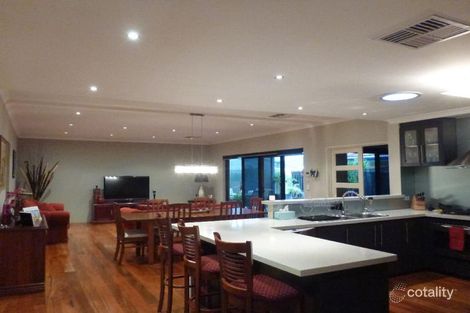 5 Isaac St, Hammond Park, WA 6164