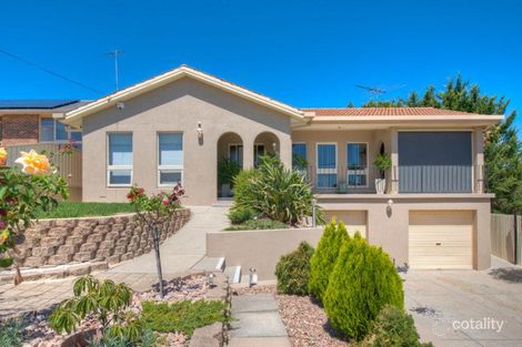 5 Lowanna Rd, Seaview Downs, SA 5049